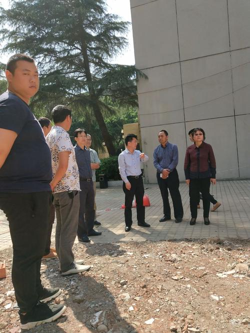 成都分行副行長廖鳳華調研強調 把握“四”字訣，深耕投資咨詢新局